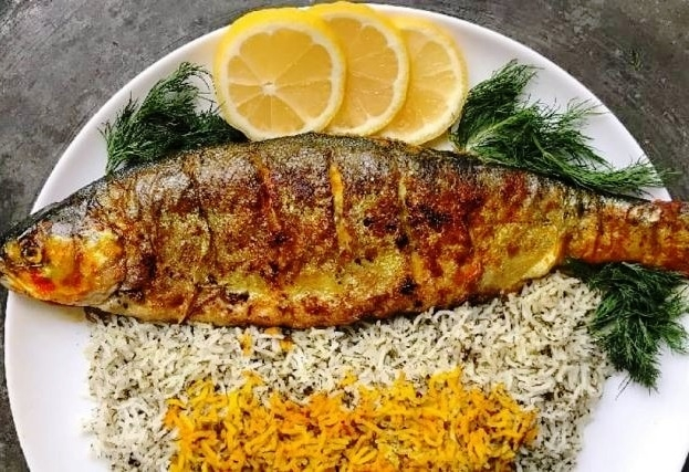 Sabzi Polo mit Forelle